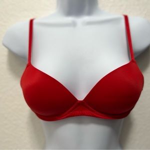 34AA Victoria Secret’s Pink Bra in Red